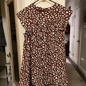 Sz small leopard dress. Dark rust, brown colored. Flutter sleeves.